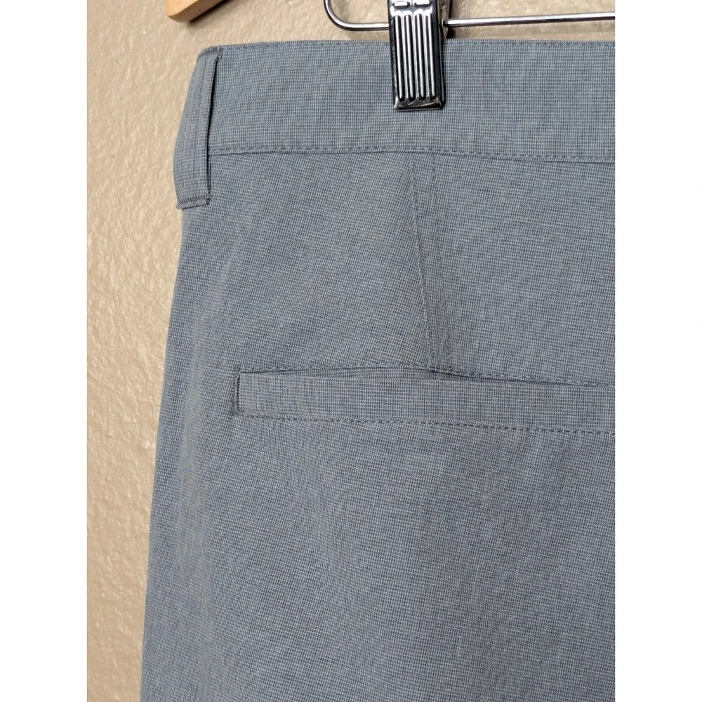 TravisMathew Beck Shorts Mens 34 Grey Golf Performance 1MM208 Stretch Casual